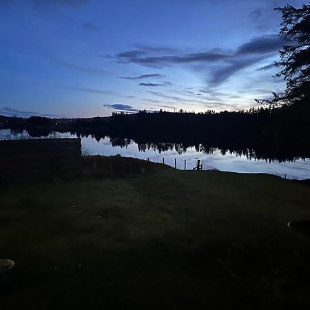 Lochside Lodge Pod Lairg Exterior photo